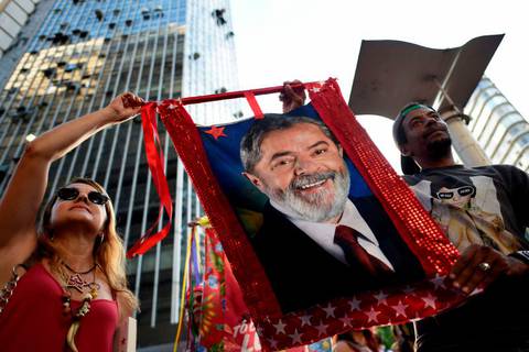 Luiz Inazio Lula da Silva no se entrega y tiene en vilo a Brasil