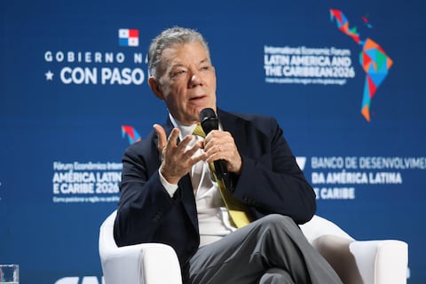 ‘Pelea’ entre Noboa y Petro ‘es absurda’, reprochó el expresidente colombiano Juan Manuel Santos