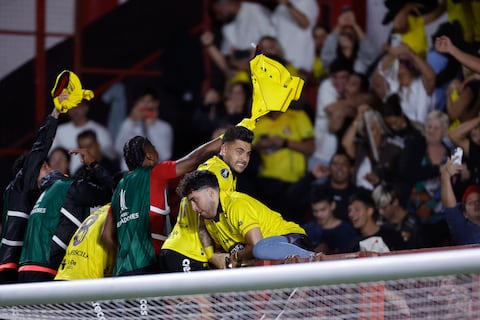 ¡Qué locura! Así festejaron Héctor Villalba y Darío Benedetto la clasificación de Barcelona SC a la fase 3 de la Copa Libertadores con los hinchas en el estadio