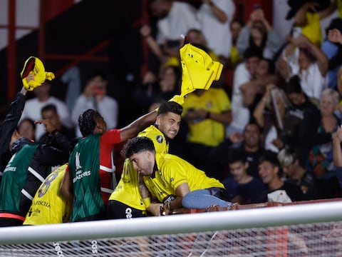¡Qué locura! Así festejaron Héctor Villalba y Darío Benedetto la clasificación de Barcelona SC a la fase 3 de la Copa Libertadores con los hinchas en el estadio