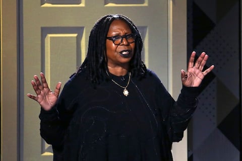 Whoopi Goldberg se disculpó por sus comentarios sobre el Holocausto