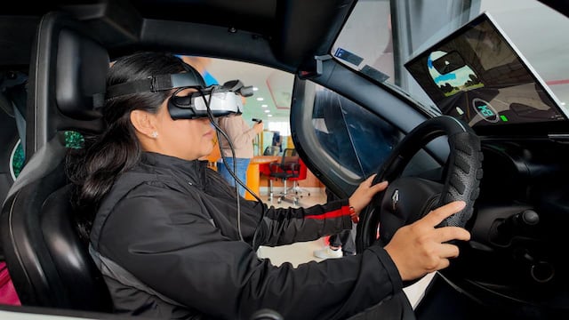 Ferias con simuladores y gafas de realidad virtual, contratadas desde 2019 por casi $ 3 millones, no han logrado reducir las víctimas de siniestros de tránsito en Guayaquil