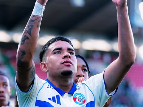 Chelsea evalúa terminar el préstamo de Kendry Páez con Racing de Estrasburgo por su escasa continuidad