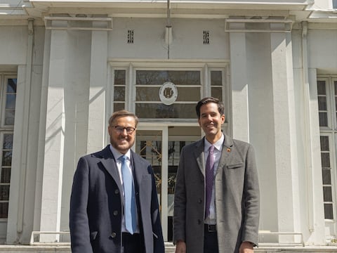 Venezuela anuncia haber retomado sus sedes diplomáticas en EE.UU.