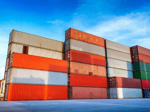 EE. UU. e India acuerdan bajar aranceles al 18 % y reducir compras de petróleo ruso, dice Trump