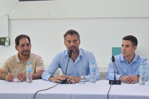 ¿Estaría ante Deportivo Cuenca? Presidente de Recoleta FC espera habilitación para poder jugar Copa Sudamericana: tiene 52 años