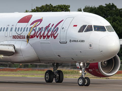 Airbus insta a detener 6.000 aviones A320 para cambiar programa de control vulnerable a las radiaciones solares