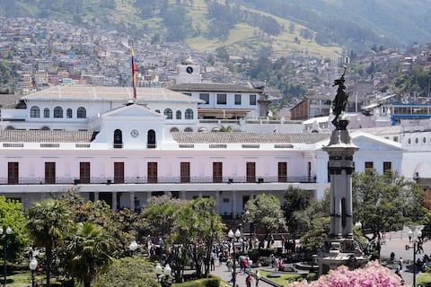 Banco Mundial reporta una leve mejora en su previsión de crecimiento para Ecuador en 2025