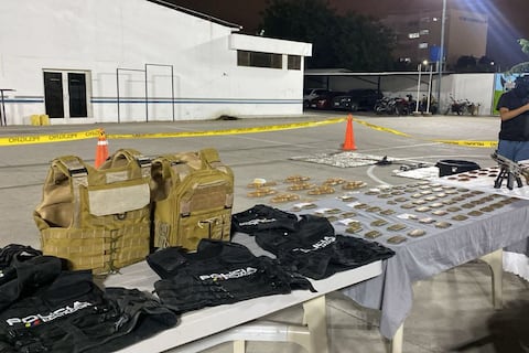 Policía desmantela centro de acopio de Los Choneros con armas y droga en Manta