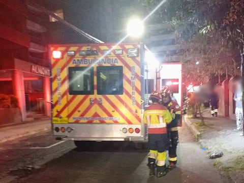 Incendio en Quito deja 3 heridos y 25 evacuados
