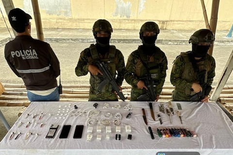 En la cárcel de Portoviejo decomisan teléfonos celulares, máquina tatuadora inalámbrica y tintas profesionales