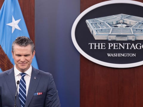 El Pentágono buscaría activa la mayor movilización industrial desde la Segunda Guerra Mundial para rearmar sus tropas