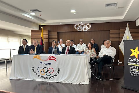 Directorio del Comité Olímpico Ecuatoriano, encabezado por Jorge Delgado y Jefferson Pérez, se posesionó este jueves
