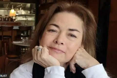 La mujer que se encogió casi 30 centímetros por una rara enfermedad