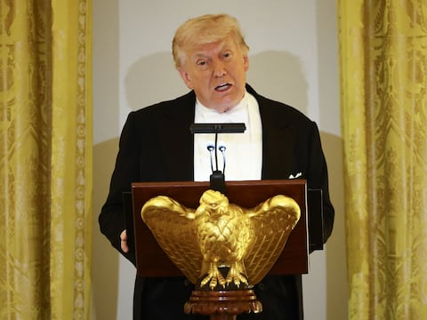 “¡Más les vale espabilar pronto!“, Donald Trump vuelve a instar a Irán por negociaciones