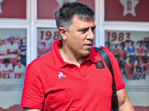 ‘Es una responsabilidad con la historia de este gigante de América’, dice César Farías, a su llegada a Quito para asumir Barcelona SC