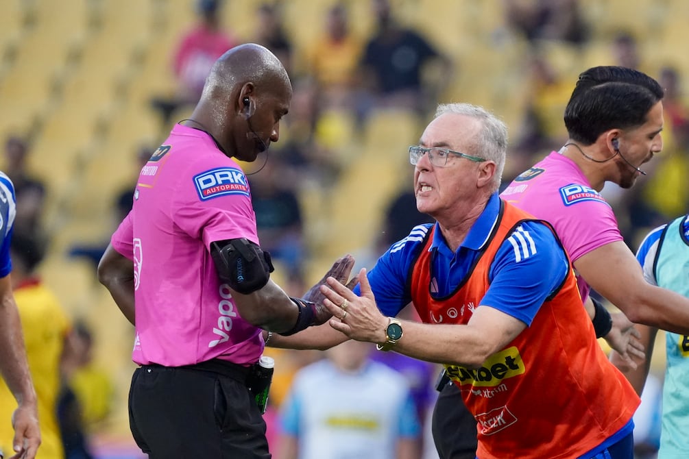Emelec solicita audios del VAR e informe arbitral del Clásico del Astillero: estos son los tres impactos deportivos del día