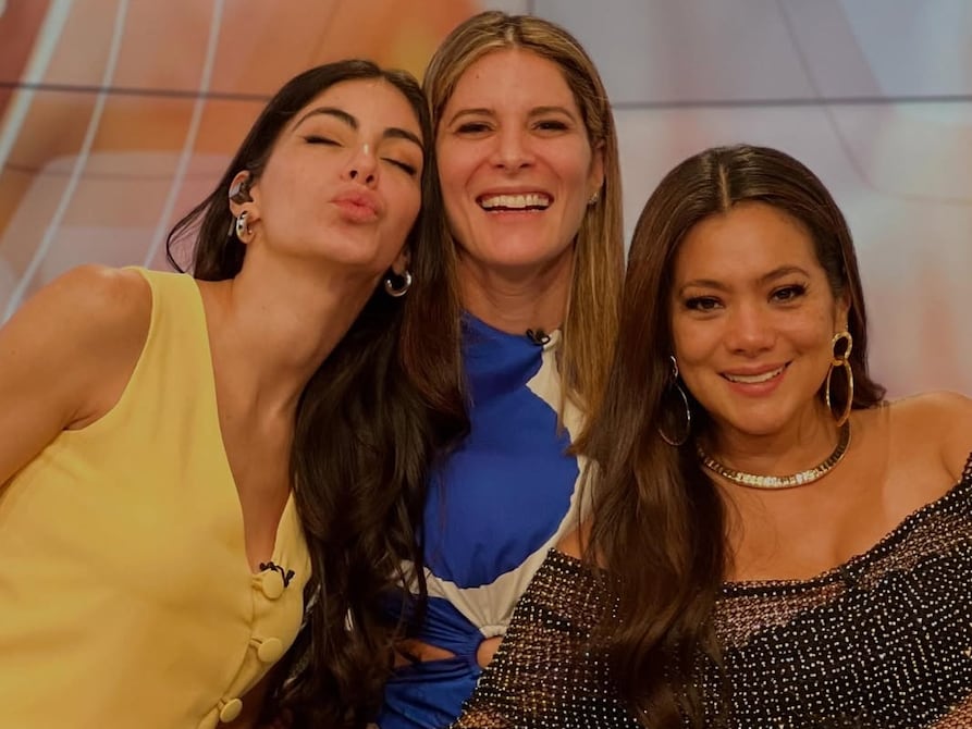 Dora West, Virginia Limongi y Gaby Díaz se desmaquillan frente al espejo: las presentadoras de ‘En contacto’ hablan sobre momentos vulnerables en televisión