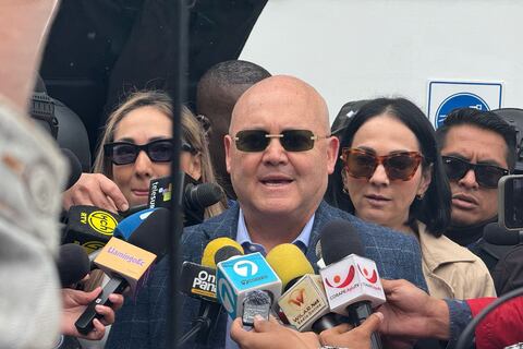 Diego Borja vota en Quito y advierte sobre posibles intentos de desconocer los resultados