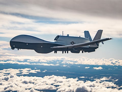 Dron MQ‑4C Triton sobrevuela cerca de Venezuela a casi un mes de la incursión de Estados Unidos para capturar a Maduro