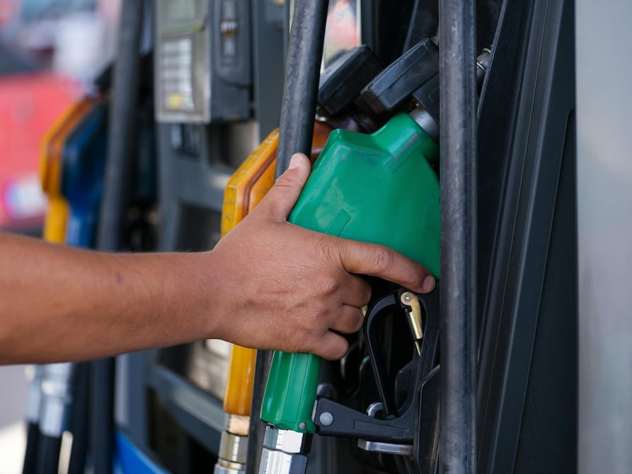 Petroecuador indica que esta noche existe un ‘stock’ disponible de 40.000 barriles de gasolina extra en la Refinería de Esmeraldas