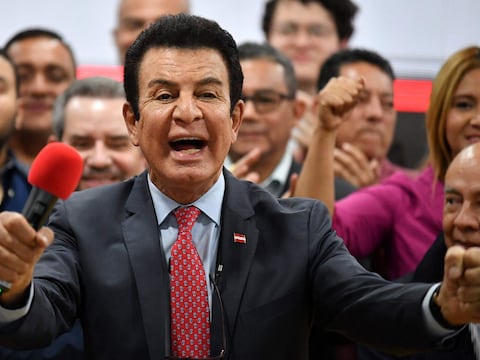 Con el 70 % escrutado, Salvador Nasralla va afianzando su liderato en las elecciones de Honduras