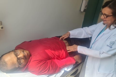 “Me dieron una nueva oportunidad para vivir”, dice paciente que tras 9 años de diálisis recibió un trasplante de riñón