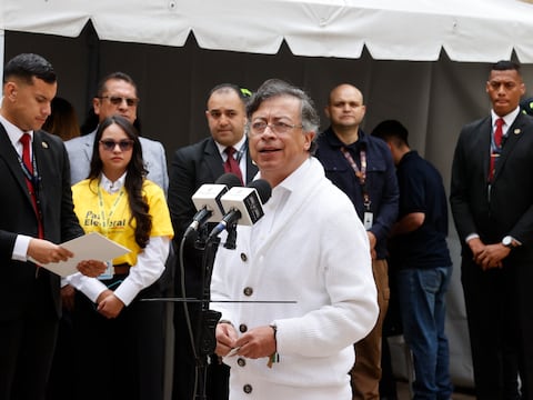 Gustavo Petro ordena a su embajadora en Ecuador regresar ‘de inmediato’ a Bogotá