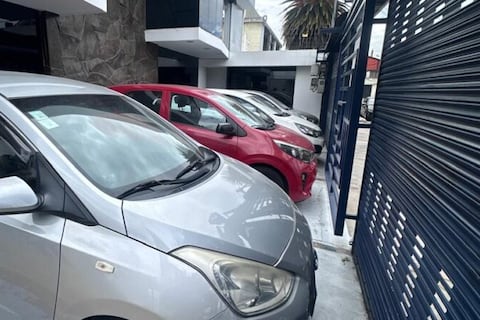 En Quito clausuran dos concesionarias de vehículos: agencia de control alerta de presuntas estafas a compradores