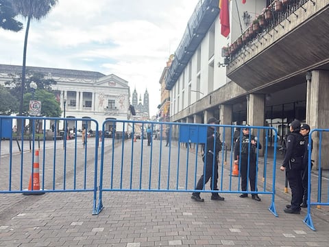 Alerta se reporta en centro histórico de Quito por mochila sospechosa abandonada