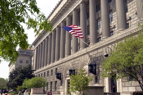 “Es un acto de racismo”, latinos afectados por nueva política en EE. UU.