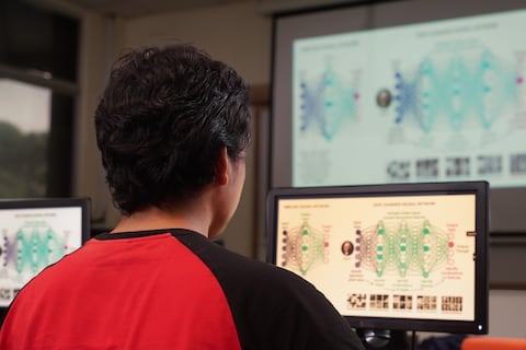 Uno de cada cuatro jóvenes que ingresan a la Espol se orienta a carreras relacionadas con la tecnología