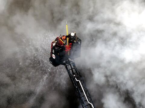 Segura EP anuncia operativos urgentes en Guayaquil tras tercer incendio en una semana