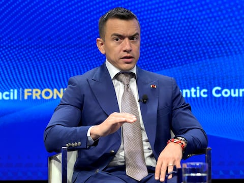 Daniel Noboa termina las funciones de Inty Gronnenberg como embajador de Suecia y las de Juan Fernando Holguín en Moldavia