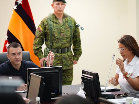 Secretaria Cynthia Gellibert destacó avances del Gobierno en modernización de cédula de identidad, salud y vialidad