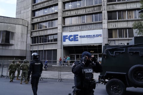 Dineros irregulares a las campañas electorales no son un delito penal, la Fiscalía decide cómo investigarlo