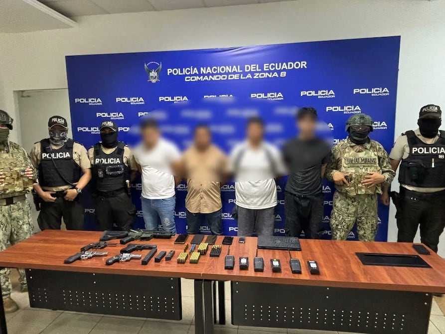 Armamento brasileño fue decomisado en patio de carros de La Garzota