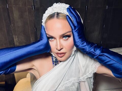 Madonna celebra su cumpleaños 67 en Italia con un enorme pastel de ‘Labubu’ y su novio