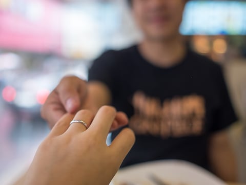 ¿Qué ha cambiado en Ecuador 10 años después de la prohibición del matrimonio infantil?