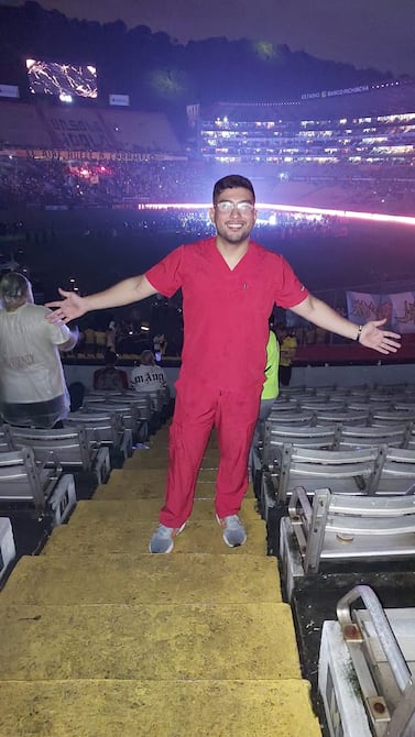 Jerry Cepeda, el obstetra viral de la Noche Centenario de Barcelona SC: esta es su historia en medio del festejo
