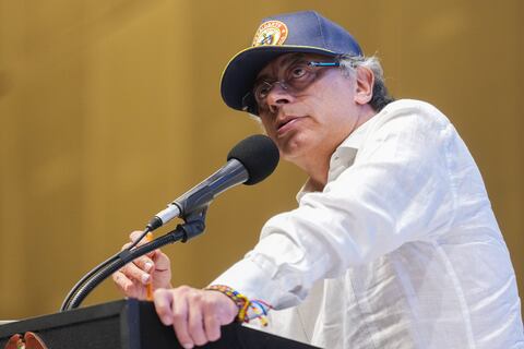 Gustavo Petro ante incremento de los aranceles de Ecuador al 100 %: ‘Significa el fin del Pacto Andino para Colombia’