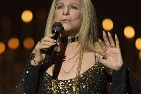 La Academia desea que Barbra Streisand cante en homenaje a Robert Redford en los Óscar