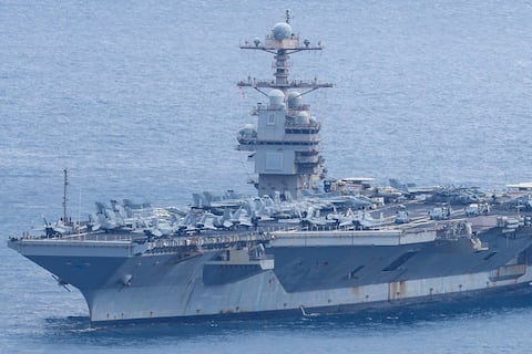 ¿El fin de la supremacía naval? El Pentágono pone en duda el futuro de su portaaviones más caro tras las críticas de Trump