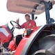 Gobierno entregó 11 tractores para productores de Guayas con una inversión de más de $ 758.000