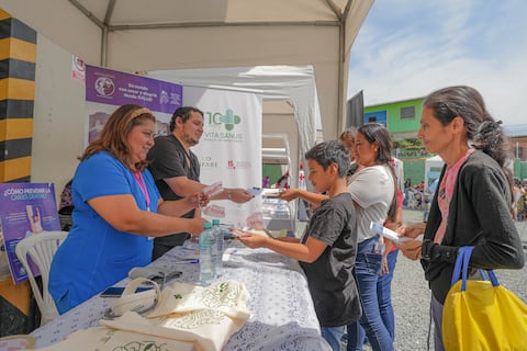 Feria por el Mes de la Salud se desarrolló en La Prosperina