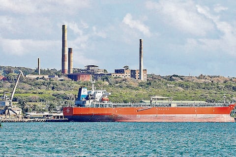 Petróleo ruso llega a Cuba