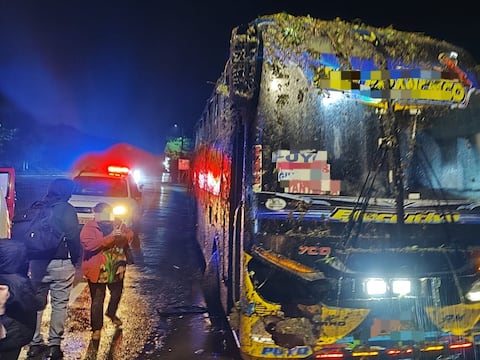 Dos mujeres con politraumatismos tras deslizamiento en la vía Alóag-Unión del Toachi