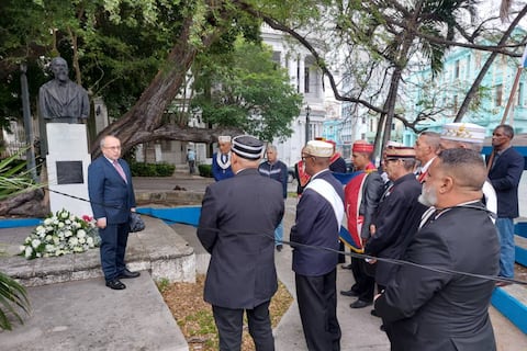 Daniel Noboa termina las funciones del embajador de Ecuador en Cuba