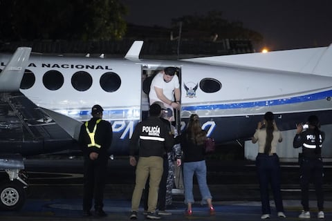 Leonardo Cortázar llegó de Panamá y permanecerá en la Cárcel del Encuentro, informó el ministro John Reimberg