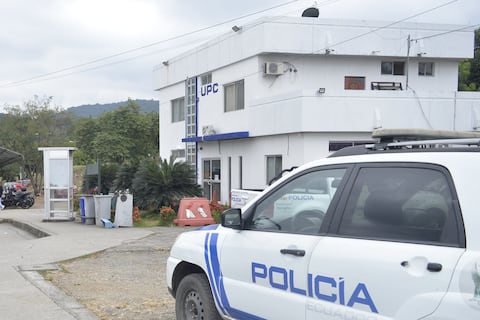 Sujetos armados irrumpen en urbanización de Los Ceibos y se llevan a un hombre